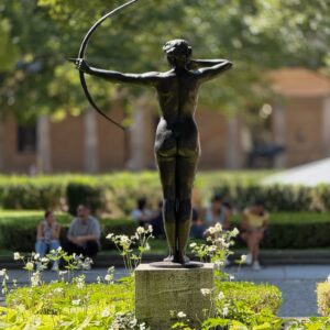 "La arquera", de Lepcke, junto al Altes Museum