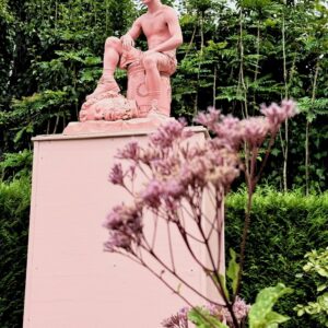 "David y Goliat", de Jam Sutton, en el jardín trasero del Castillo de Dublín