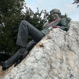 Estatua de Oscar Wilde en Merrion Square de Dublin