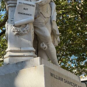 Estatua de Shakespeare en Leicester Square Gardens